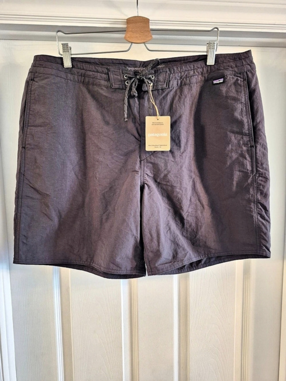 Patagonia Wavefarer Hybrid Walk Shorts Hybrid Walk Shorts Black Size 40 NWT